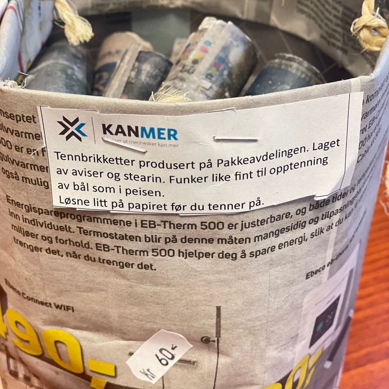 Tennbriketter i papirpose
